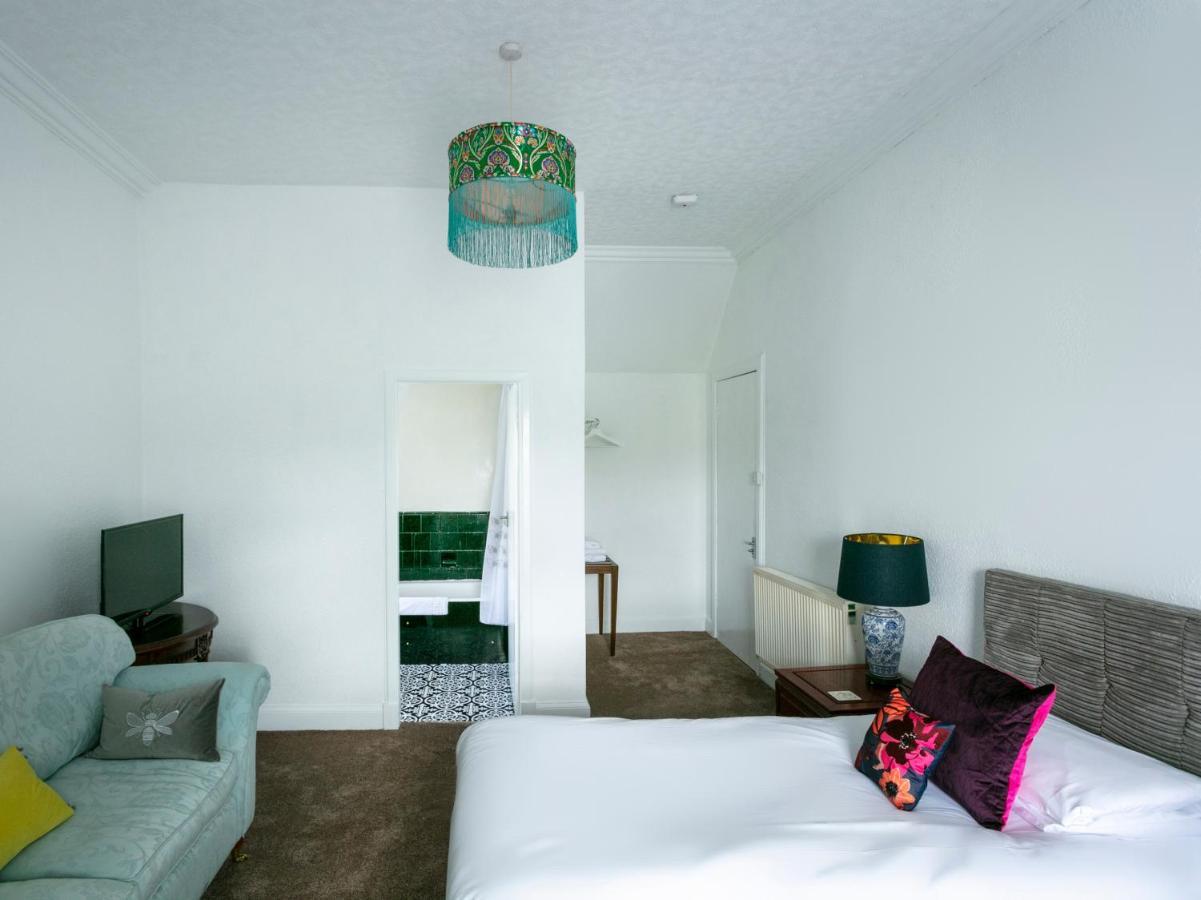 Oyo Lochinvar Hotel Glasgow Kültér fotó
