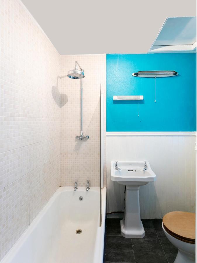 Oyo Lochinvar Hotel Glasgow Kültér fotó