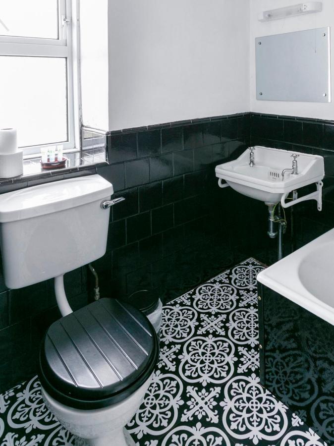 Oyo Lochinvar Hotel Glasgow Kültér fotó